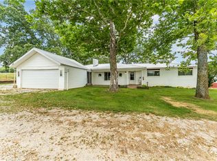 11262 S Whitehouse Rd, Fayetteville, AR 72701