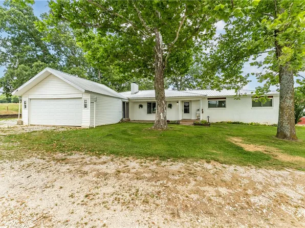 11262 S Whitehouse Rd, Fayetteville, AR 72701