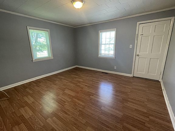 4th image of 203 Hayes St