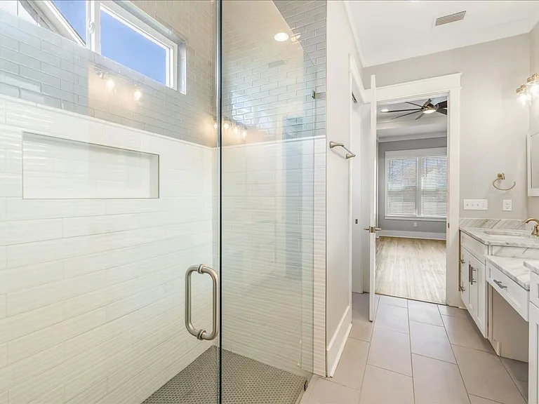 4072 Biltmore Ave — Photo 39