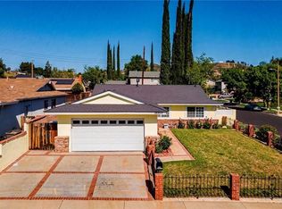 26800 Alcon Dr, Santa Clarita, CA 91350