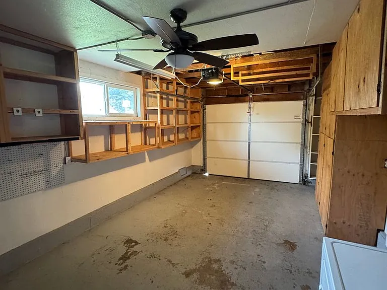 3940 Burlwood St — Photo 16