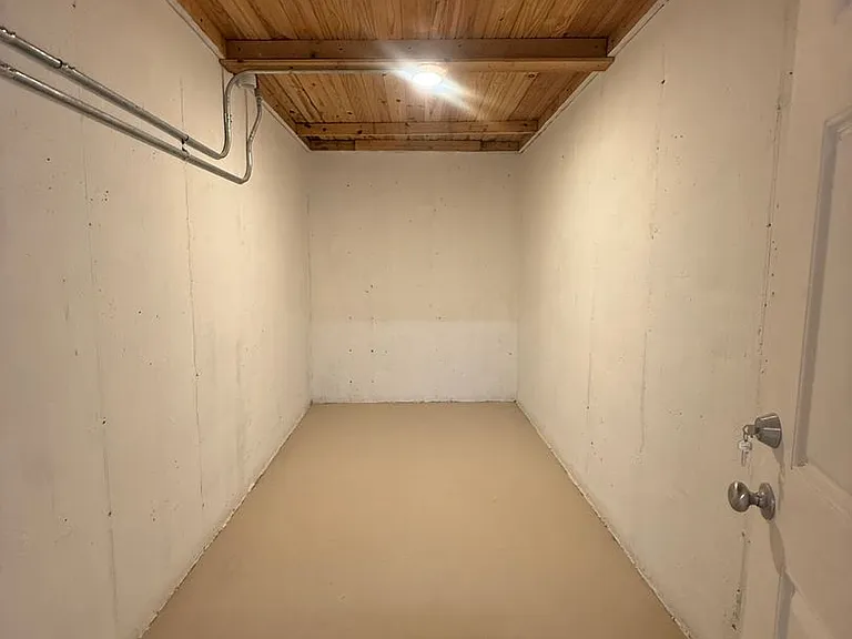 631 Imogene Dr — Photo 25