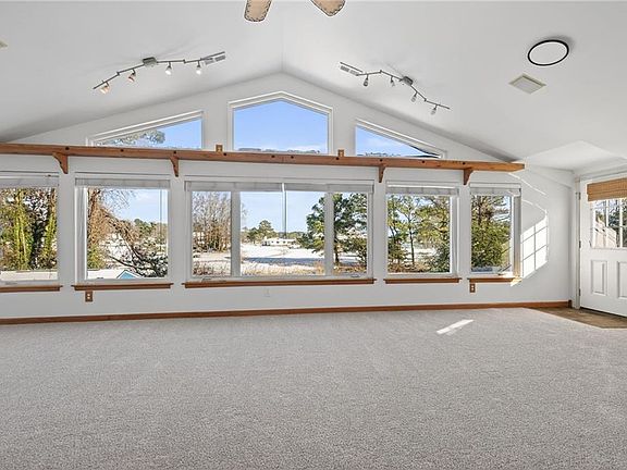 3rd image of 1407 Back Creek Rd