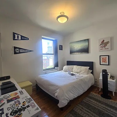 Bedroom, photo 1