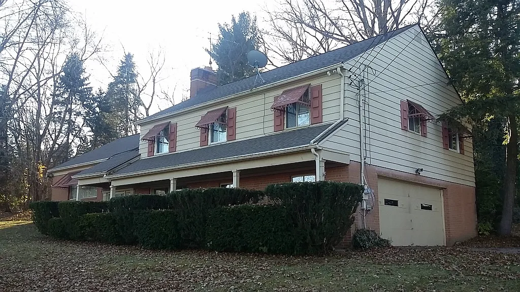 324 Ghent Rd photo 1
