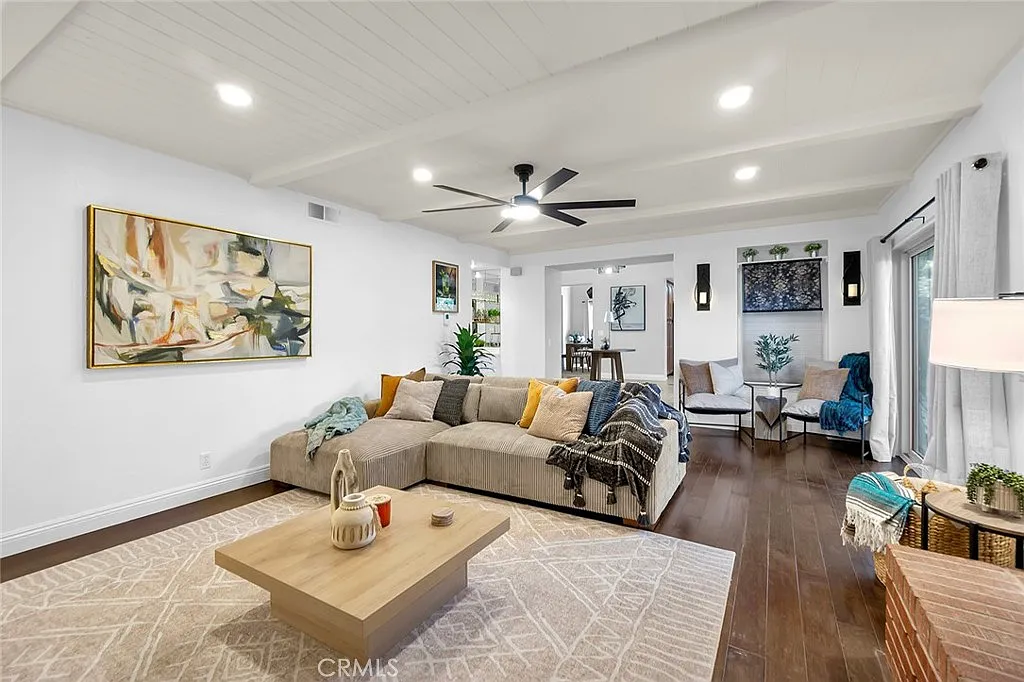 4 bed, 2890 sqft, $10,500 — Photo 4