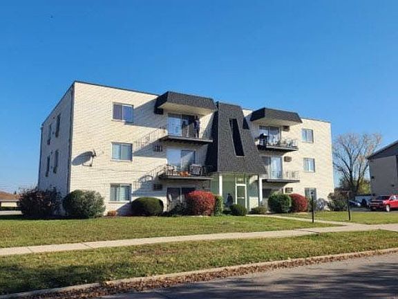 2nd image of 12817 Carriage Ln APT 7