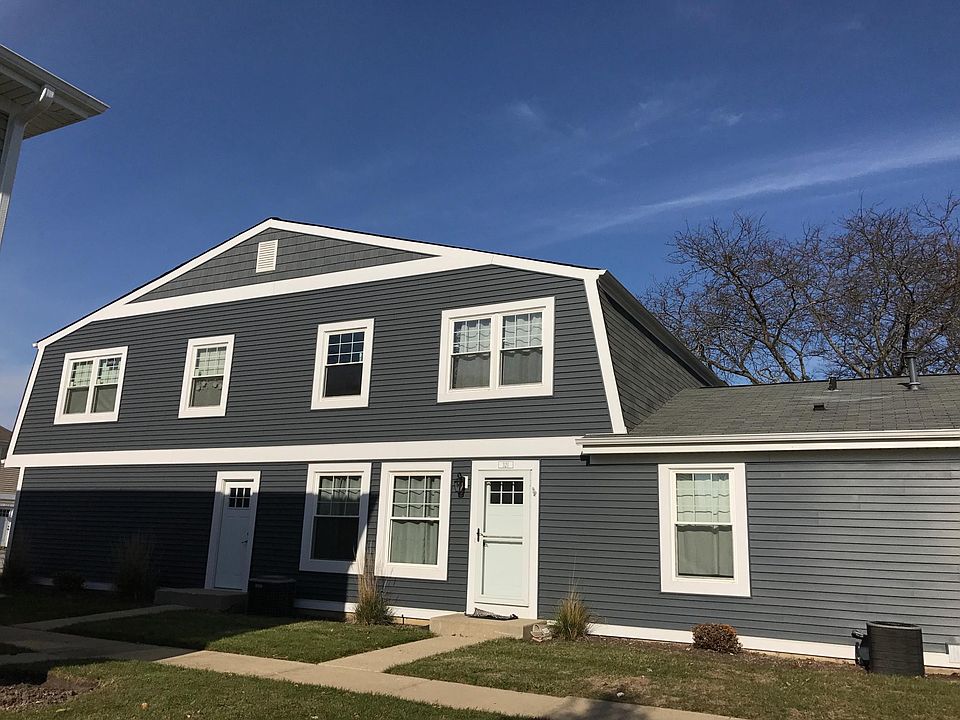 1st image of 321 Farmingdale Cir