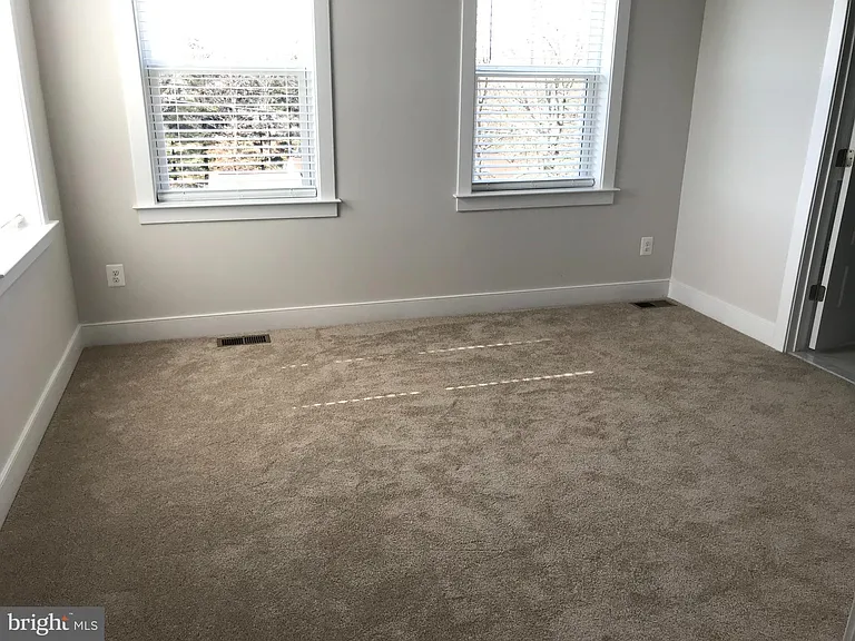 14227 Travilah Rd — Photo 11