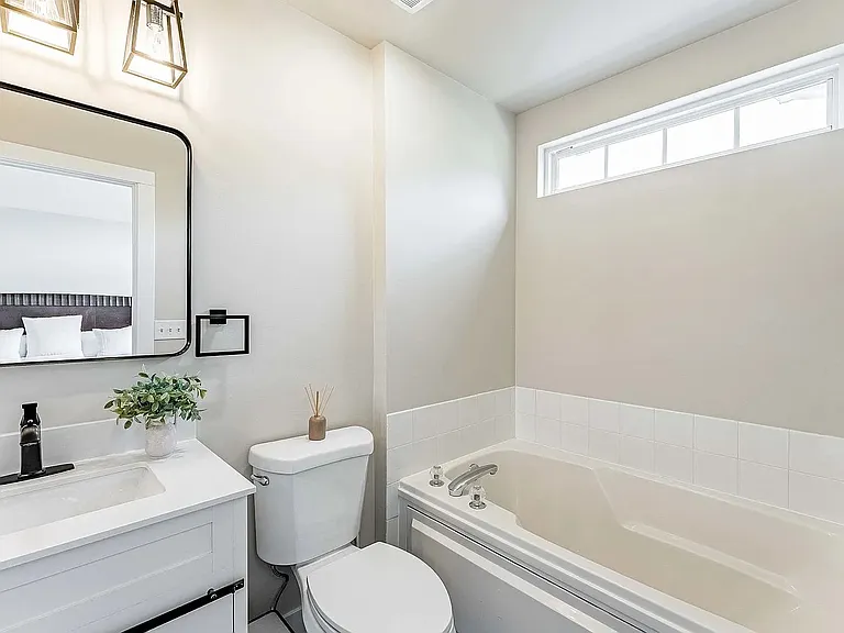 307 Abington Woods Dr — Photo 11