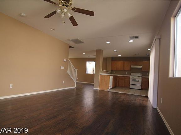 4th image of 1018 Grand Cerritos Ave