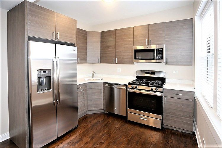 1st image of 2228 N Sawyer Ave #2230-2W
