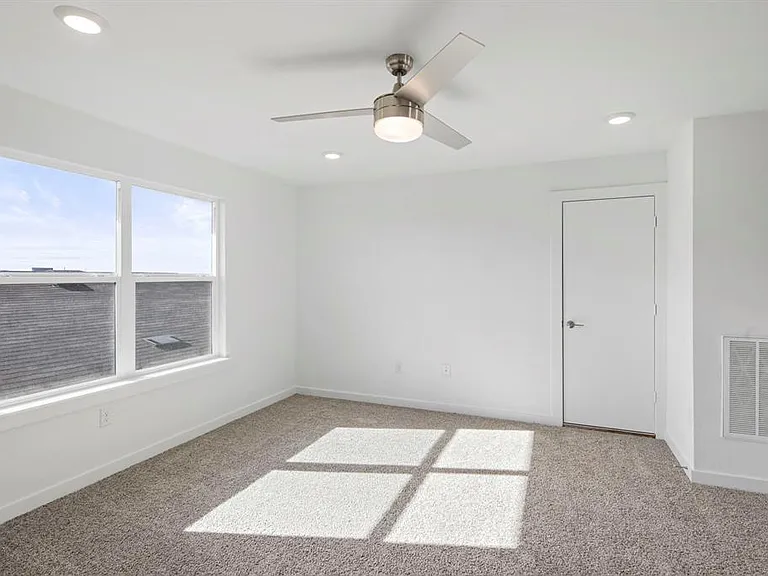 7911 Linda Michelle Ln — Photo 14