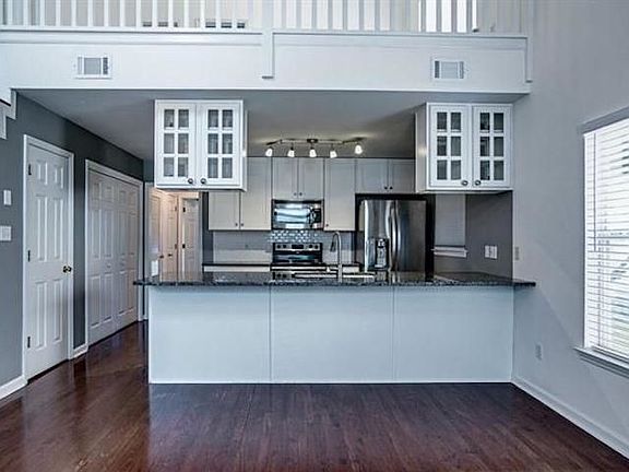 4th image of 1358 Pawnee Pointe Ct