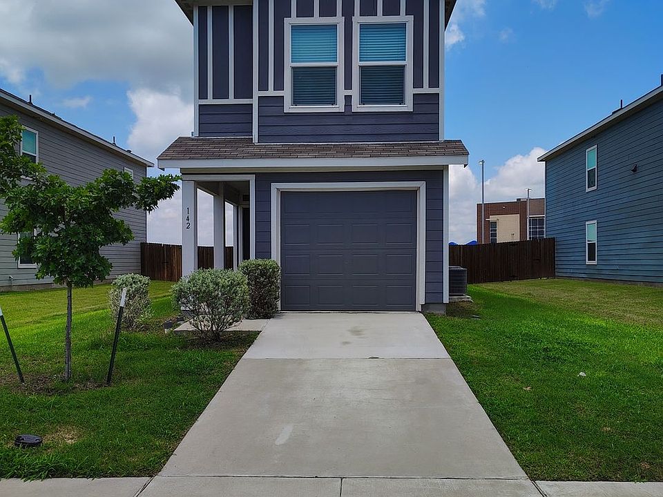 1st image of 142 Plumcove Dr