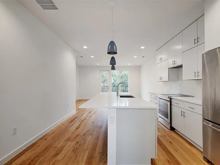 6020 Springdale Rd #3 — Photo 4