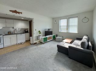 19 Leroy Pl APT 1E, Red Bank, NJ 07701