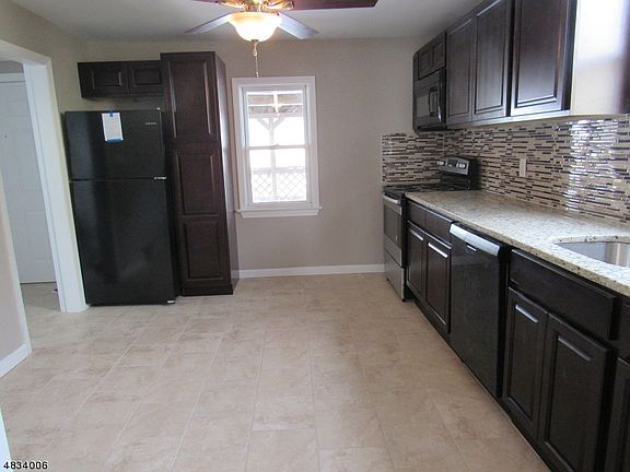 3rd image of 453 Pursel St