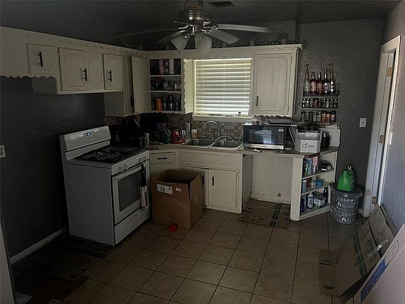 4th image of 305 N Norman Ave