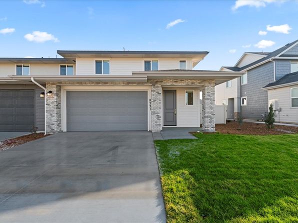 8221 W Pacific Yew St