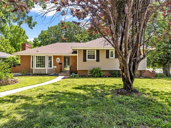6217 Crisp Ave, Raytown, MO 64133
