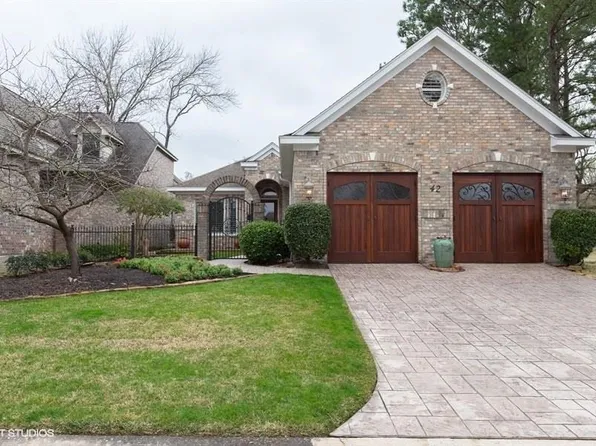 42 Winthrop Harbor St S, Montgomery, TX 77356