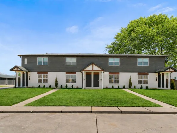 406 NW D St, Bentonville, AR 72712