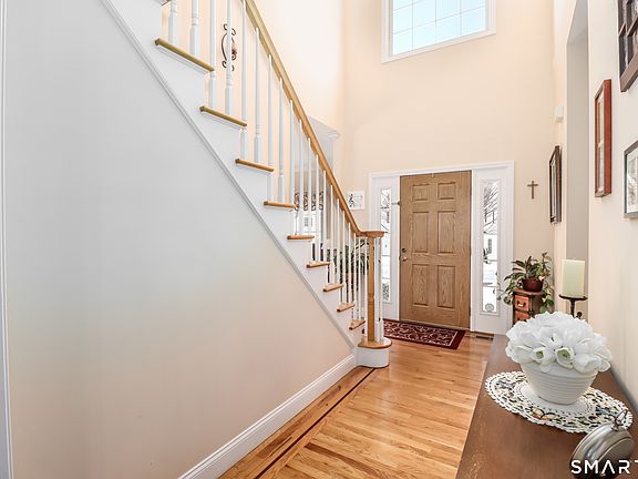 2nd image of 3 Spring Ridge Court #3