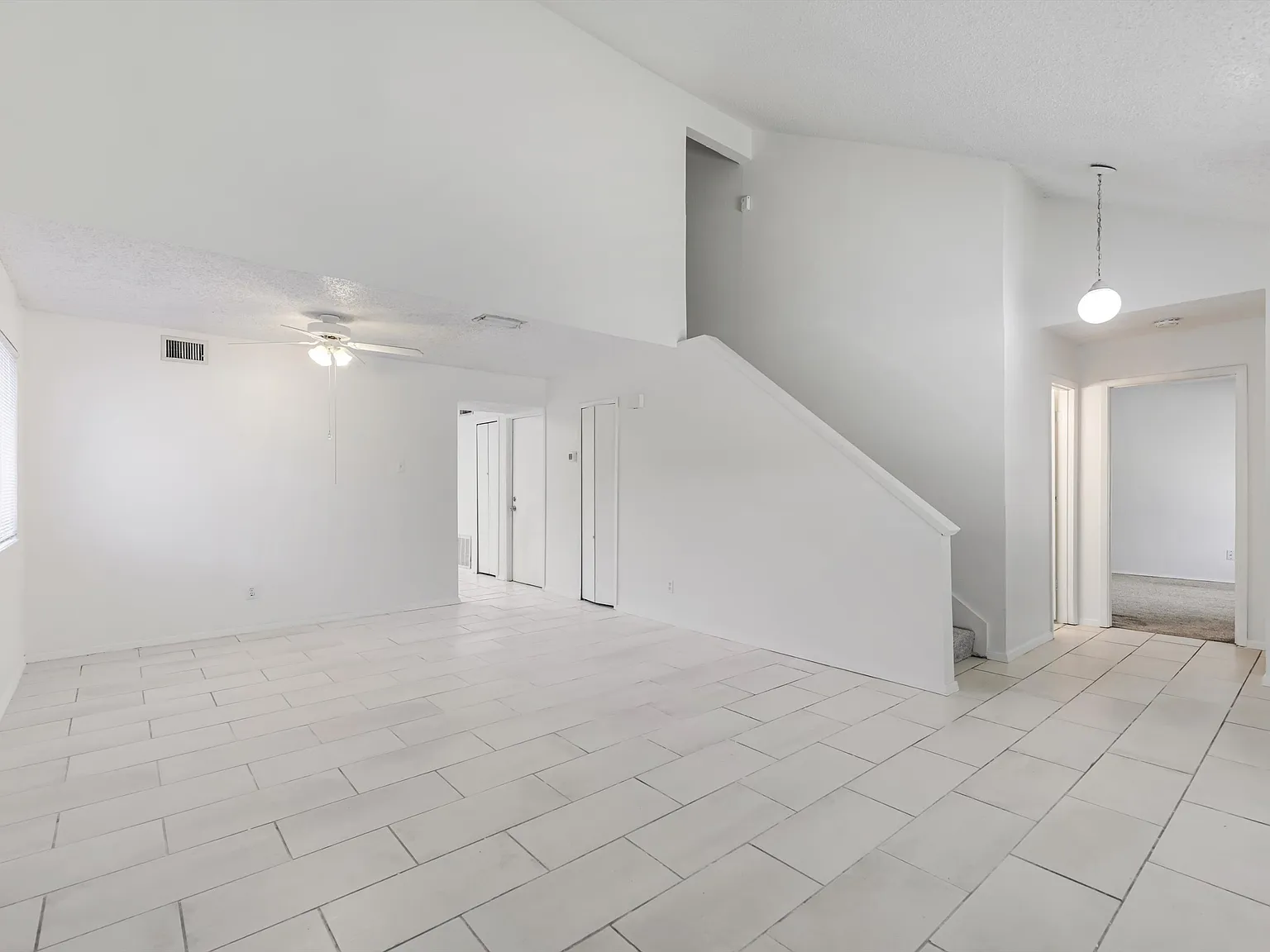 3 bed, 1800 sqft, $2,250 — Photo 4