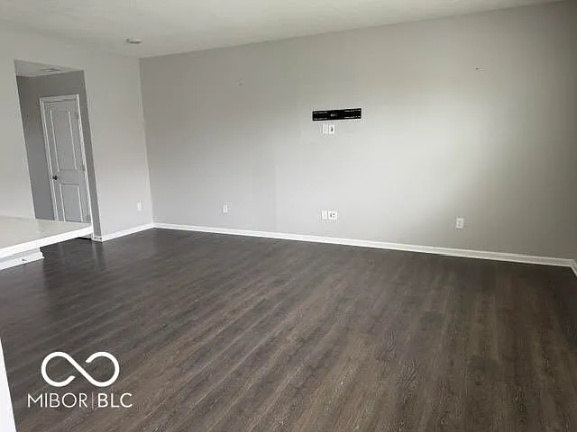 6389 Wasco Dr — Photo 4