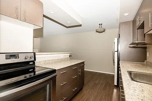 2331 Pembina Hwy Photo 1