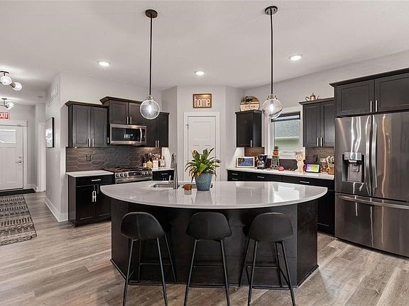 3rd image of 234 Crossroads Ct