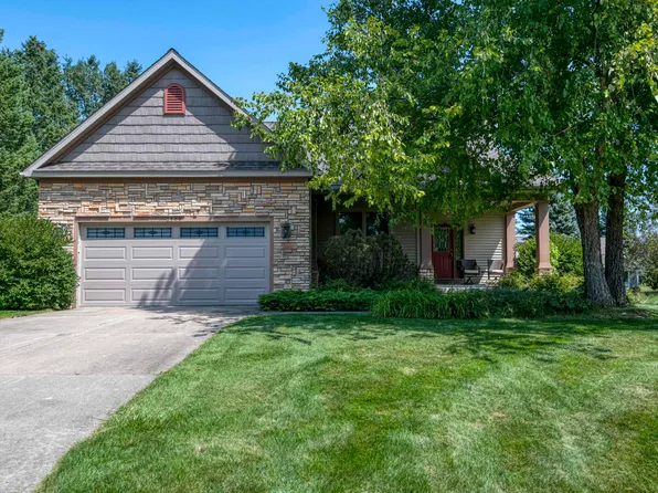 6400 Arrowhead Way, Williamsburg, MI 49690