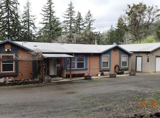 851 Lone Rock Rd, Glide, OR 97443