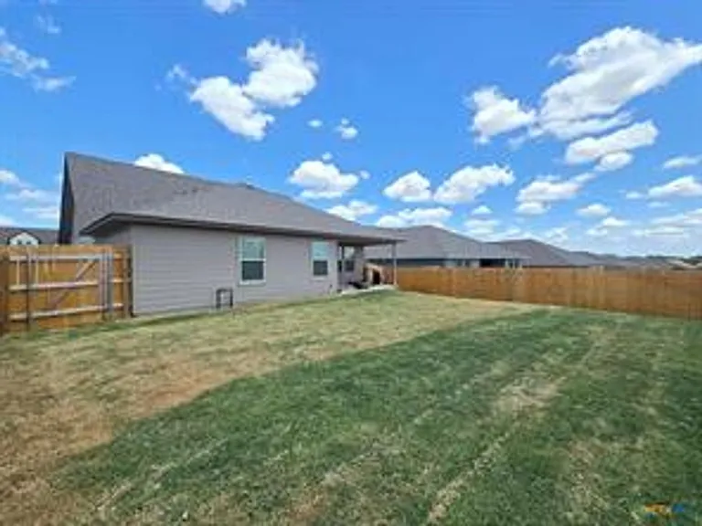 2349 Bee Creek Dr — Photo 5
