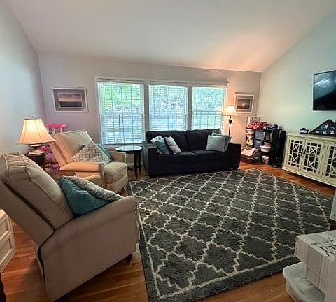 5th image of 58 Newbury Road