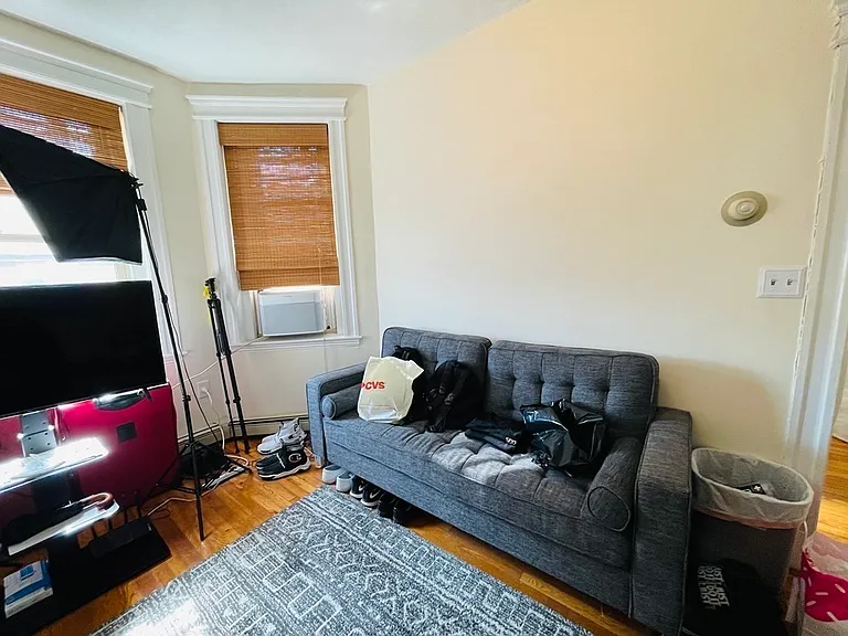 1677 Commonwealth Ave #12 — Photo 4