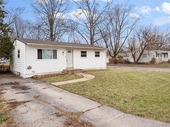 2nd image of 1162 Prigge Ave
