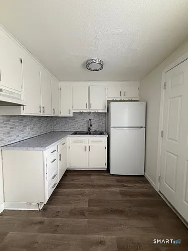 252 Blakeslee St #4 Photo 1