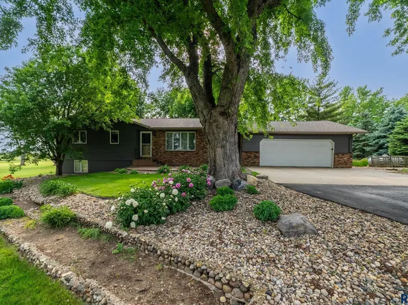 26335 463rd Ave, Hartford, SD 57033