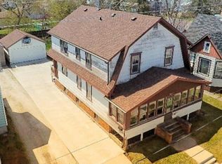 2007 14th St, Two Rivers, WI 54241