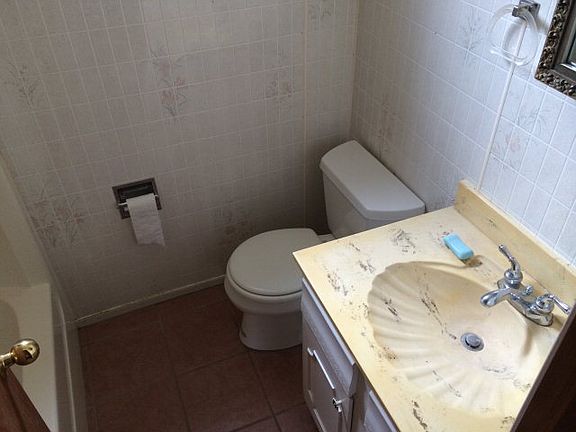 3rd image of 219 El Verde Ln #1