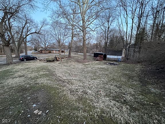 3rd image of 5202 Riverview Dr