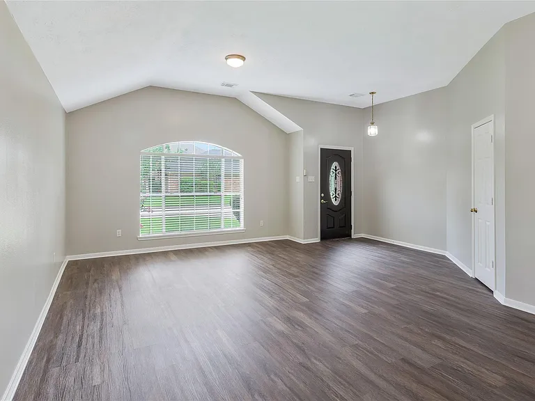 6842 Moss Boulder Dr — Photo 6