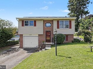 1 Cherry Ave, Marietta, PA 17547