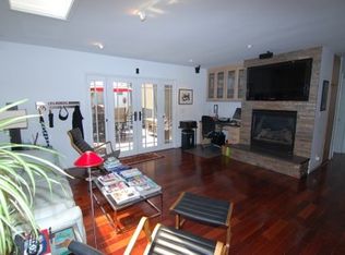 518 Roycroft Ave, Long Beach, CA 90814