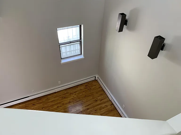 118-126 Cottage St — Photo 34