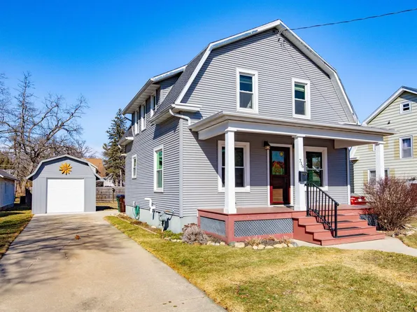 716 Charles St, Fort Atkinson, WI 53538