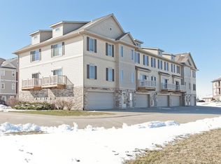 465 Glenmoor Pl, North Liberty, IA 52317